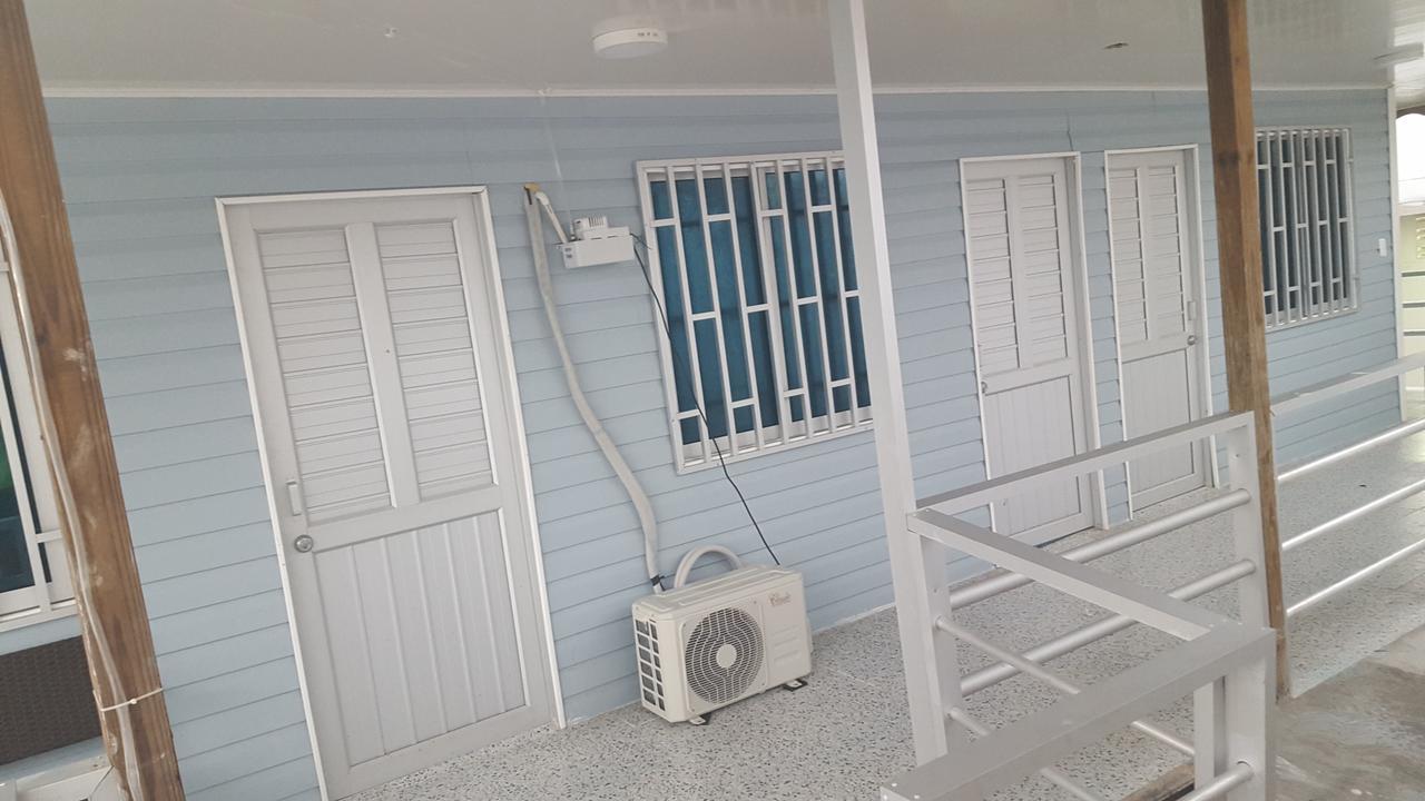 Islander's Blue House * San Andrés