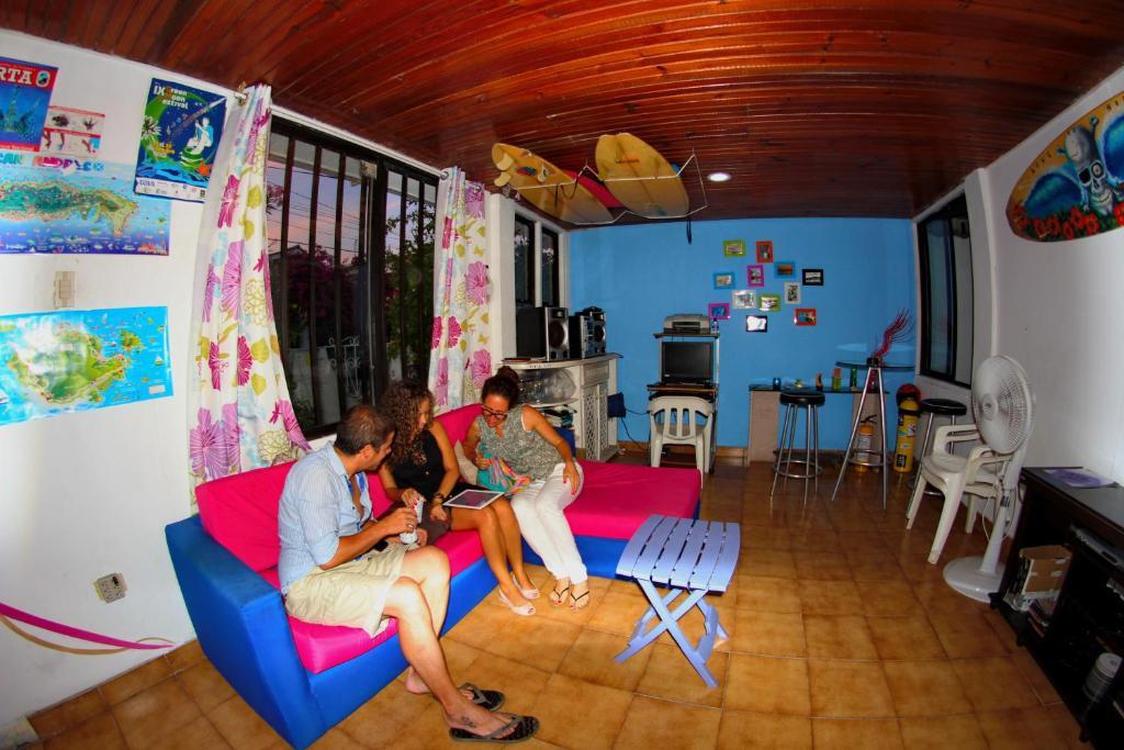 Blue Almond - Hostel