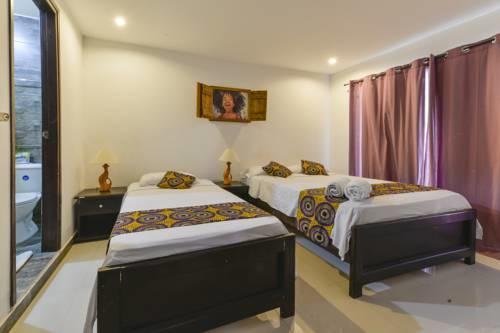 Inn Turistica Altamar *
