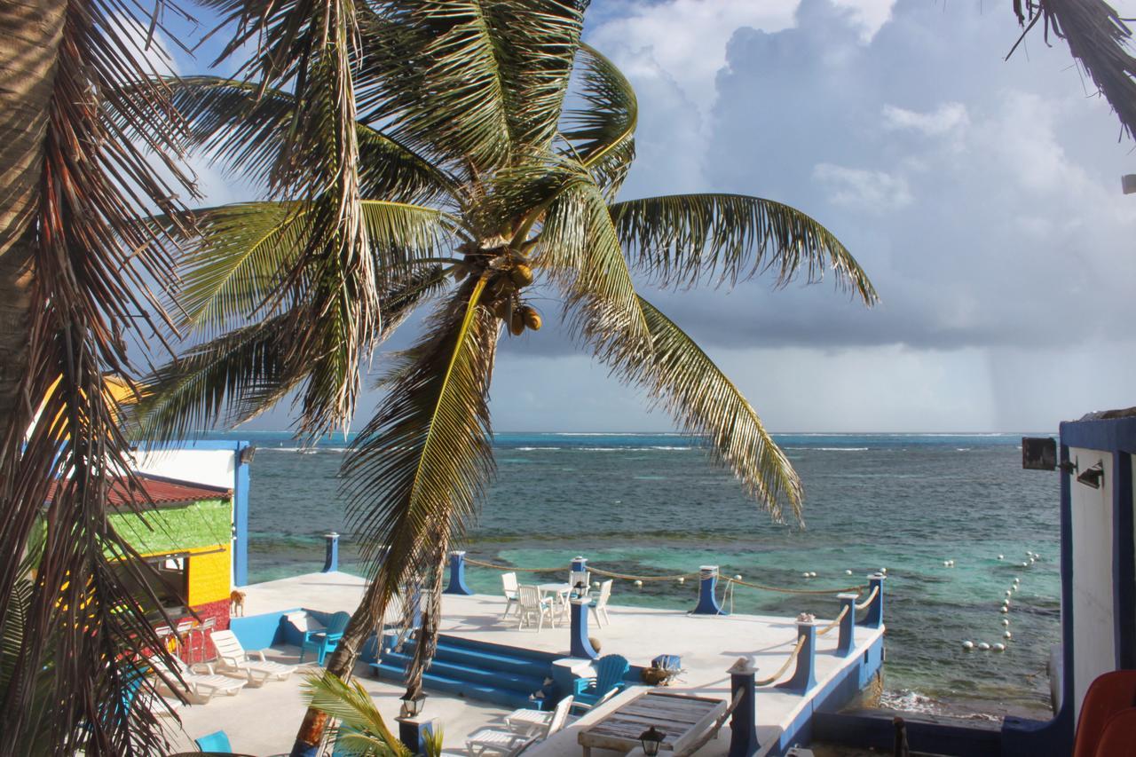 Puerto Azul * San Andrés