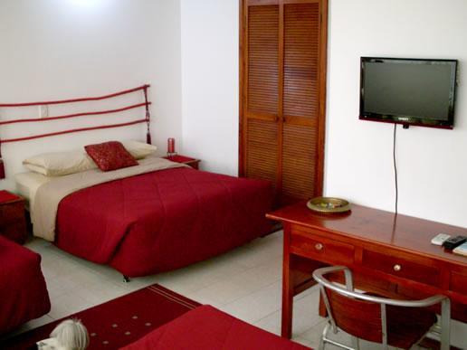 Red Cay Hotel *