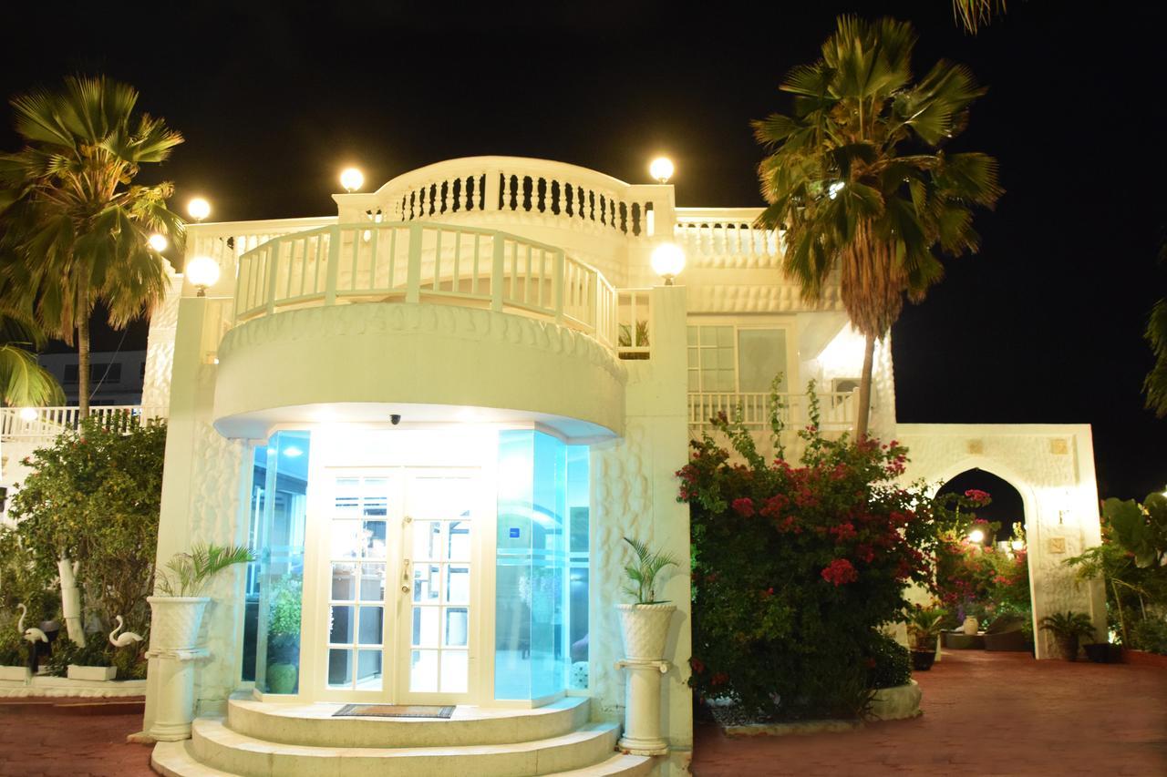 Hotel Le Castel Blanc Boutique 4*
