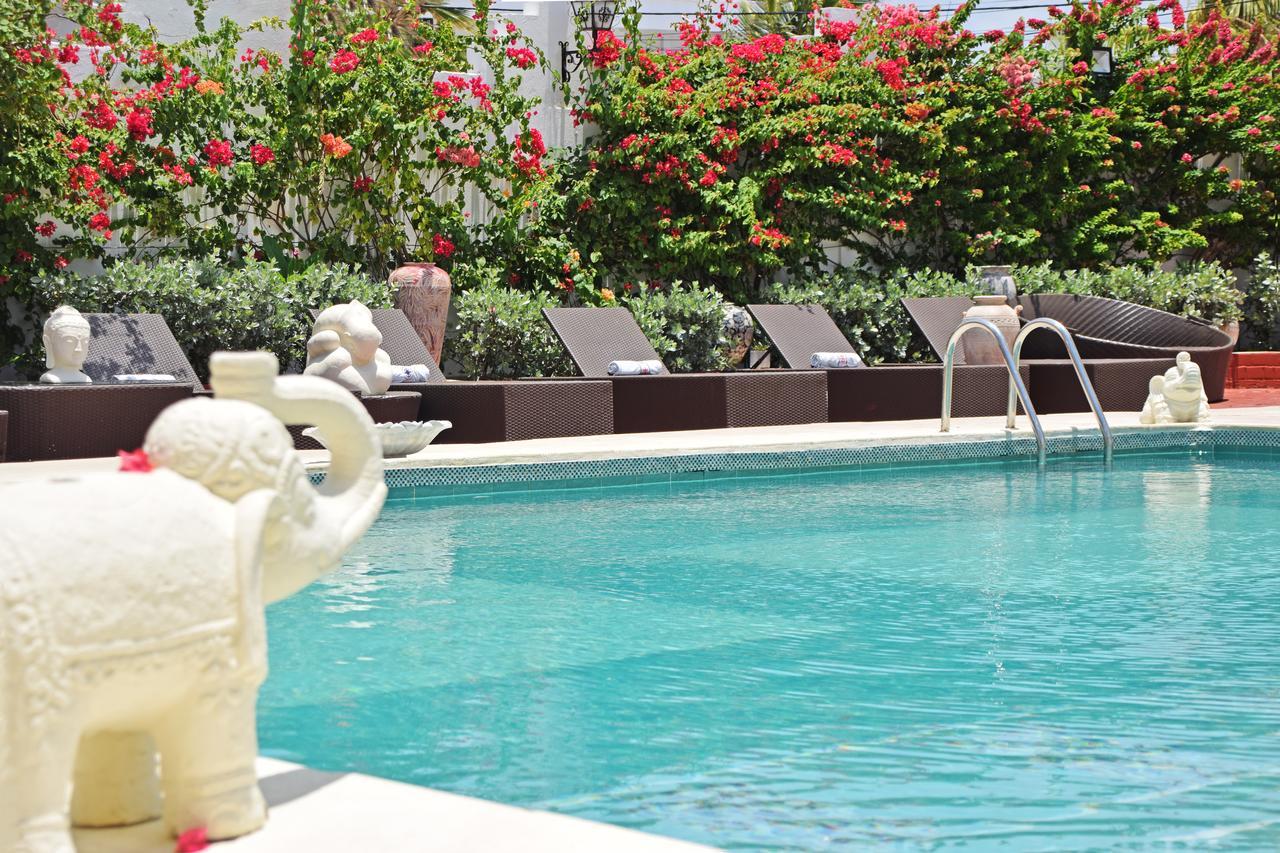 Le Castel Blanc Boutique
