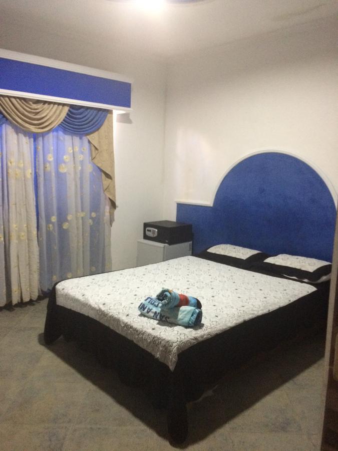 Hotel Island House 2*