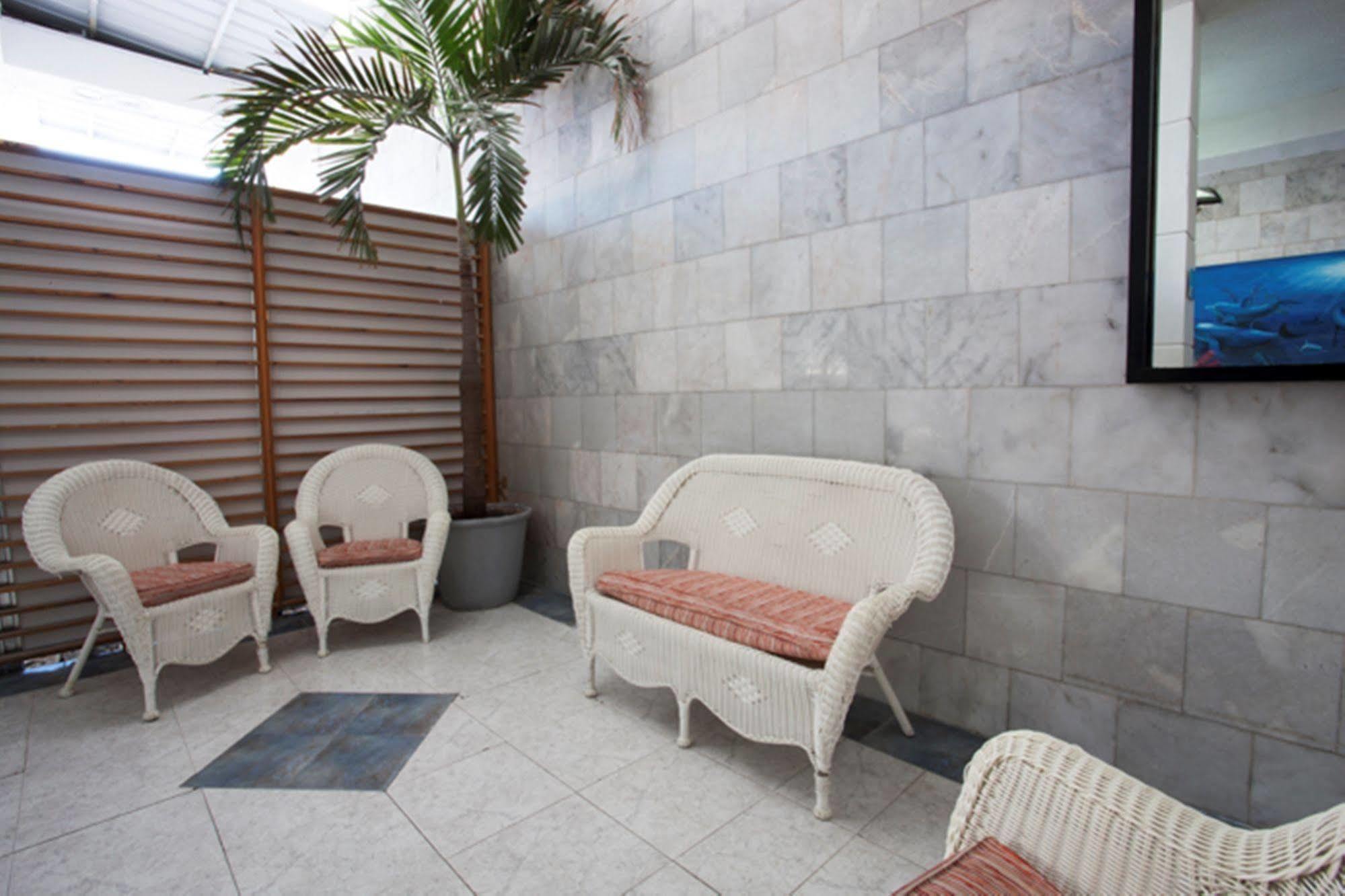 On Vacation Tower Hotel 3*