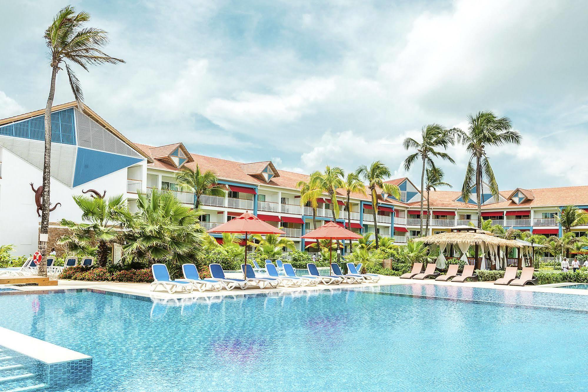 Decameron Isleno Hotel