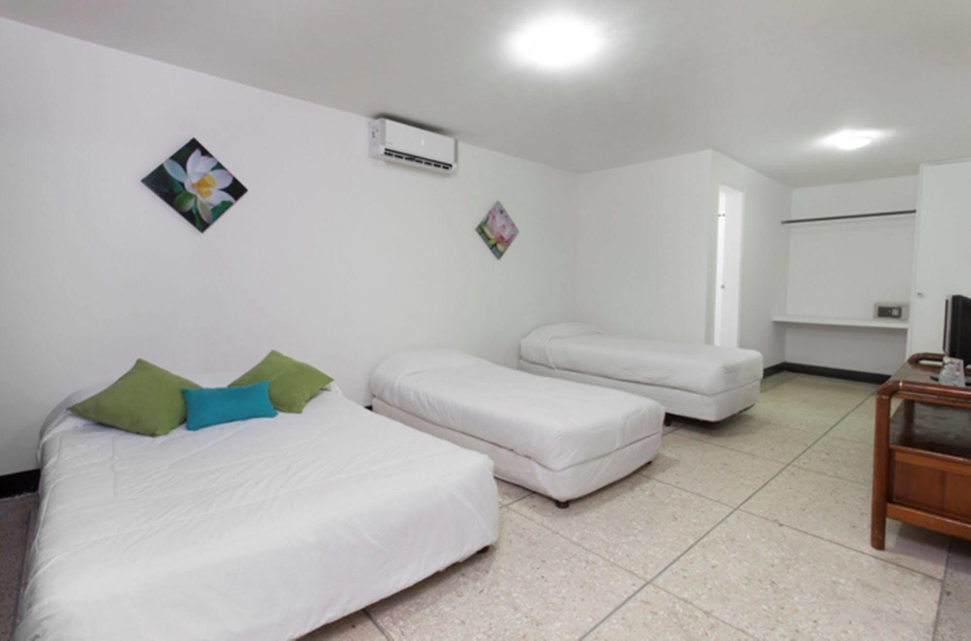 Hotel On Vacation 2*