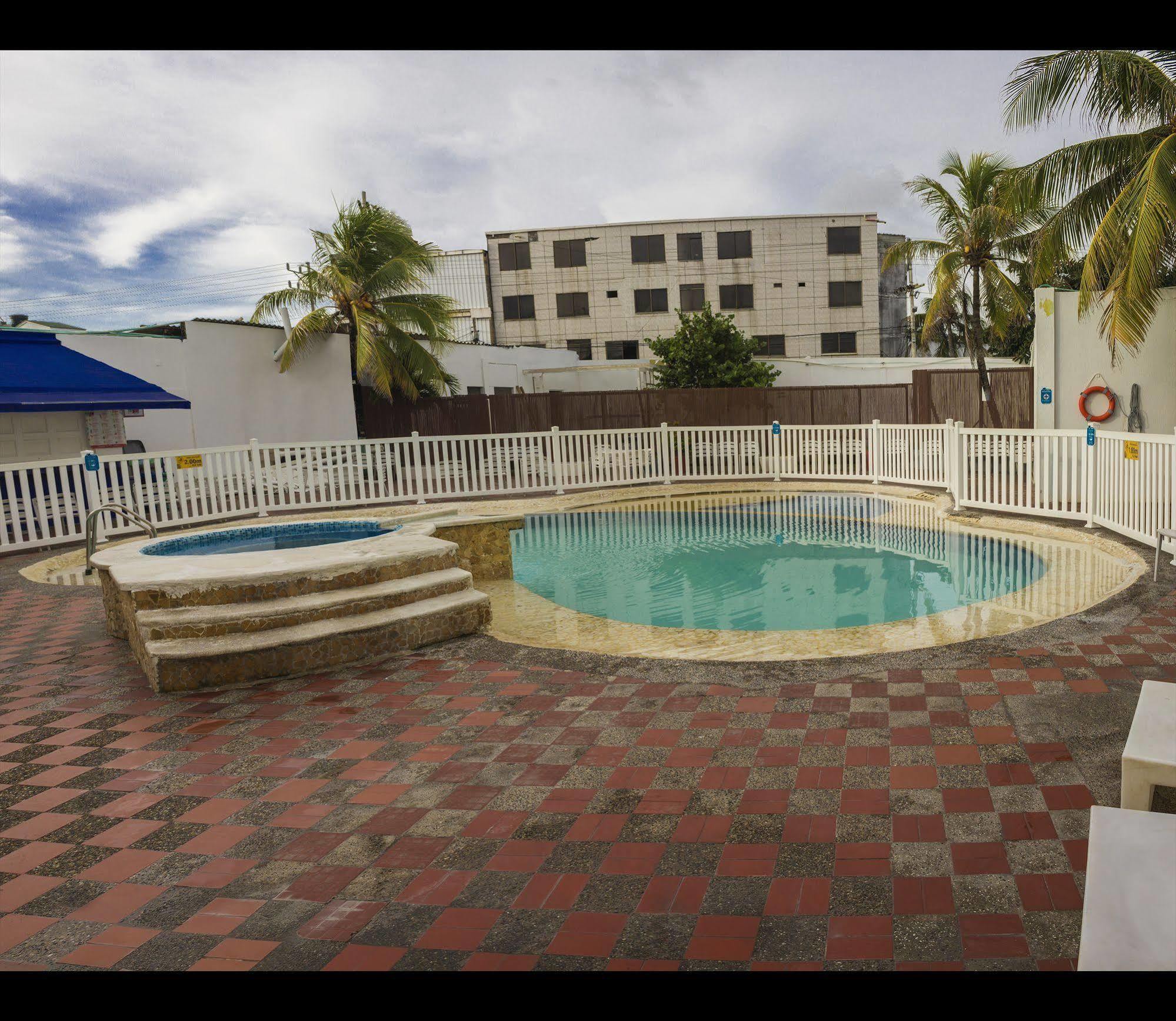 On Vacation Hotel 2*