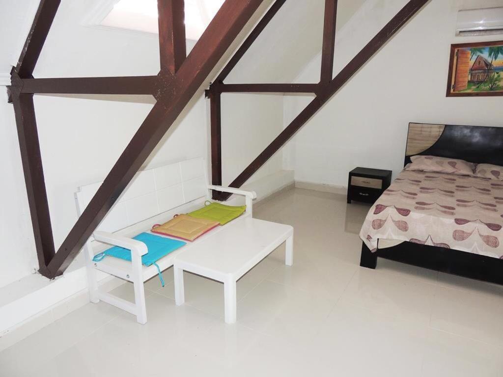 Limsor Apartahotel