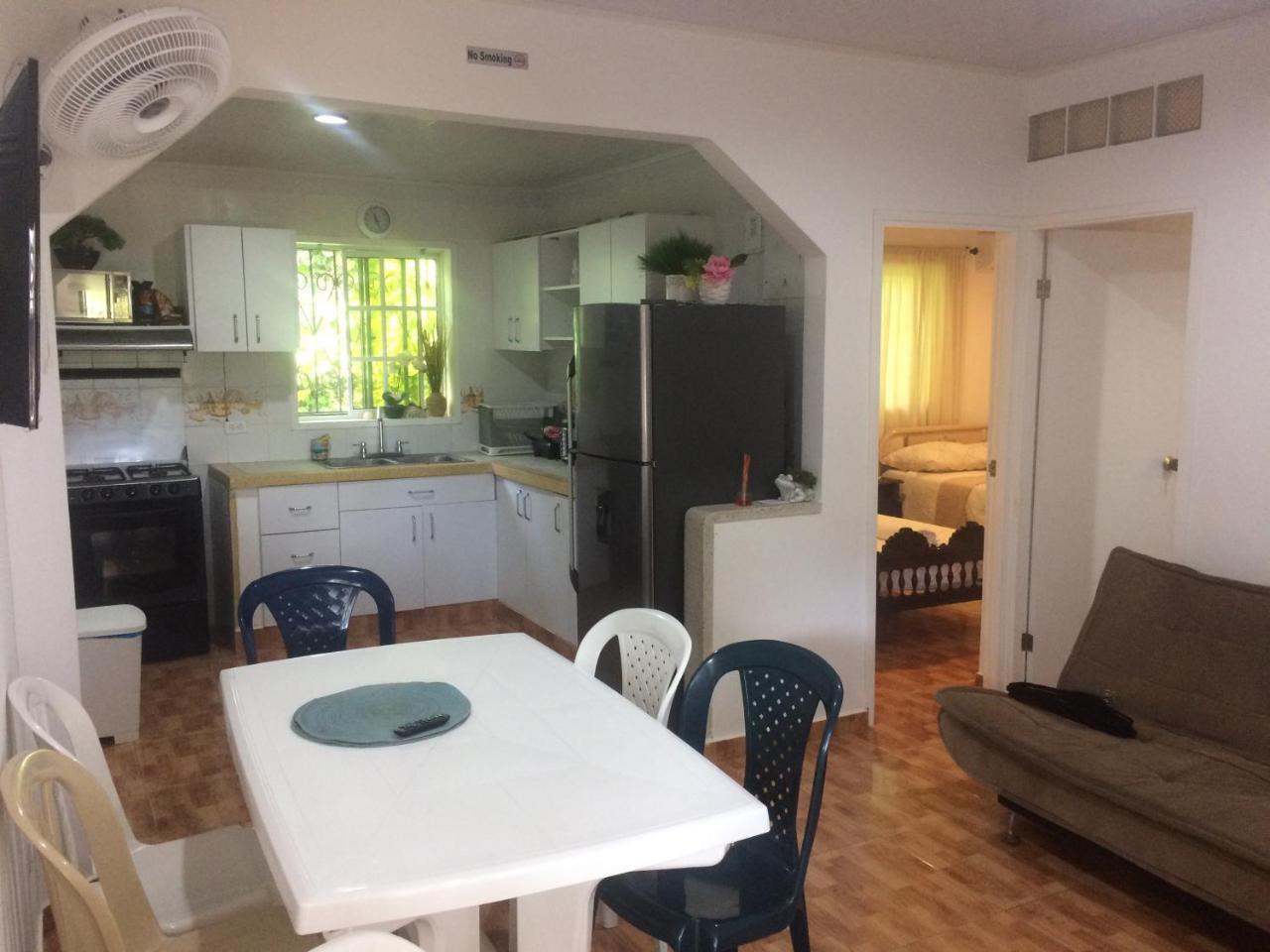 Casa D' Linda Hostal San Andrés