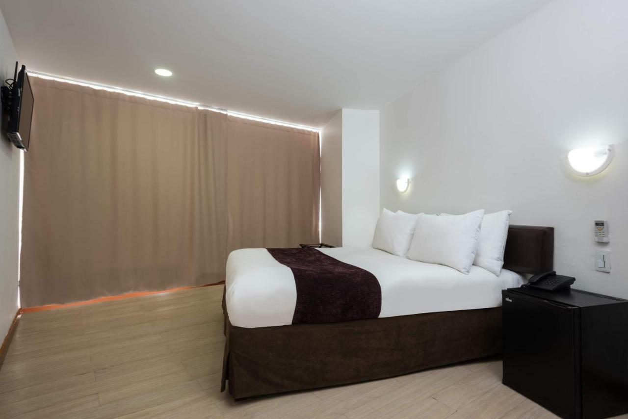 Calypso Hotel 3*