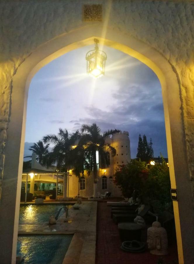 Hotel Le Castel Blanc Boutique 4*