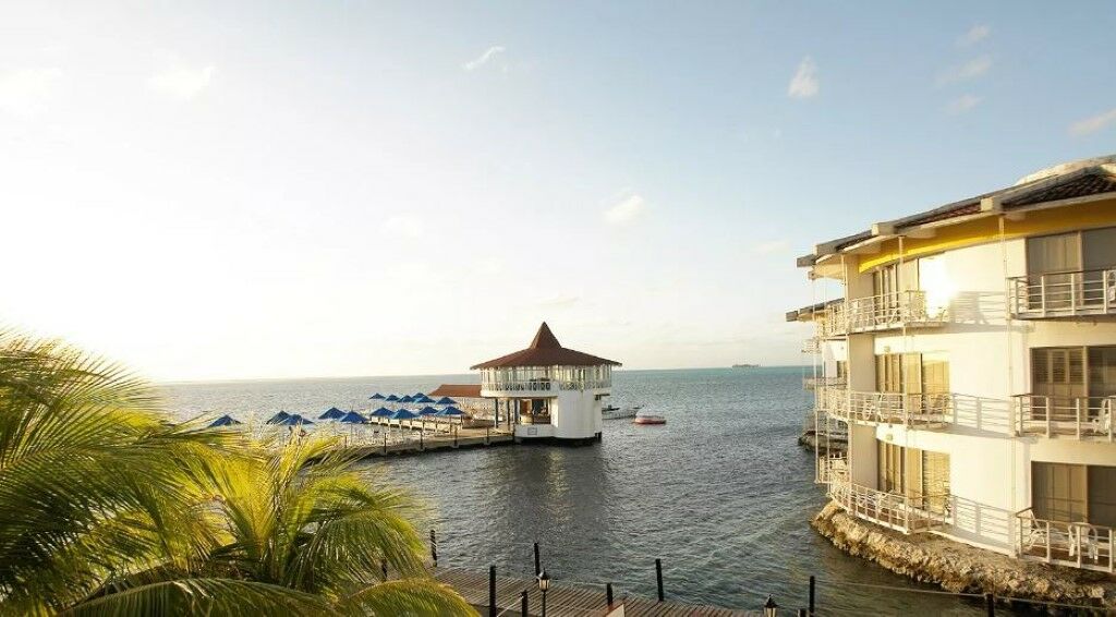 Decameron Aquarium Resort San Andrés