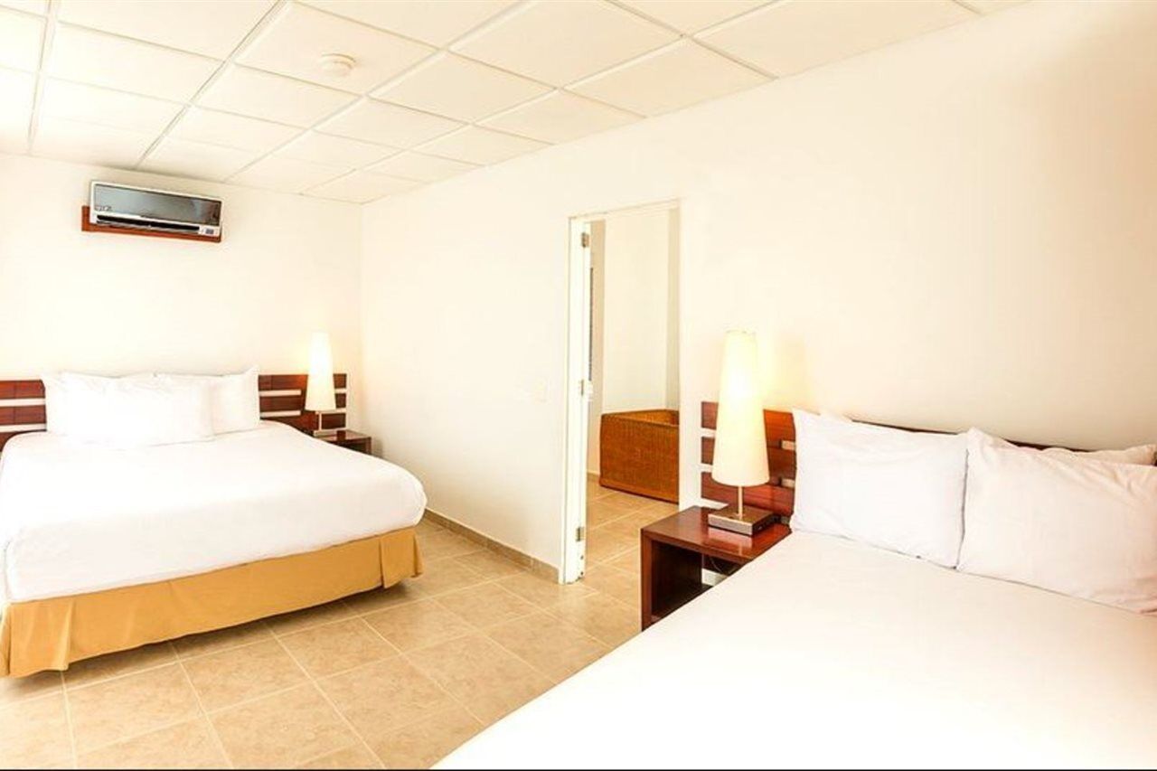 Resort Decameron Delfines -