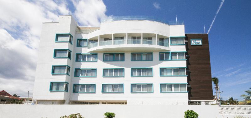Hotel Azure Lofts & Pool 3*