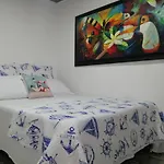 Lenis\'S House