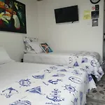 Lenis\'S House