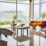 Casa Del Mar @ Sai