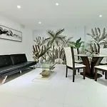 Tropical Breeze Apartamentos