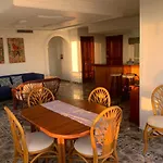 Hostal Casaluna San Andres