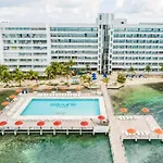 Apartamento en Torres del Sun Rise San Andrés con Piscina y Playa Privada