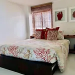 Apartamento Bay Point 1001