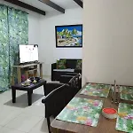 Mayo\'S Place
