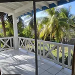 Capi\'S Place