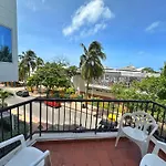 Condo Punta Hansa