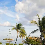 Posada Almond Bay