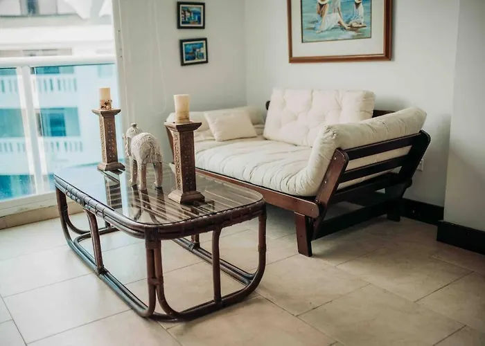 Beautiful Apartment Nearly Beach