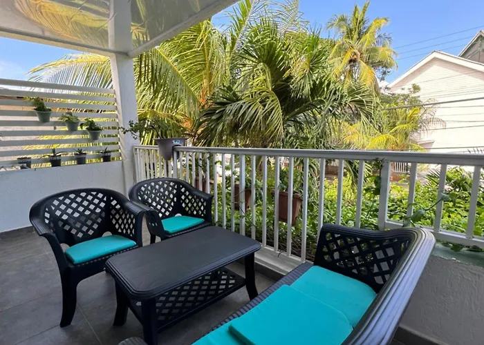 Apartamento De Dos Habitaciones En Hospedaje Solymar Sarie Bay