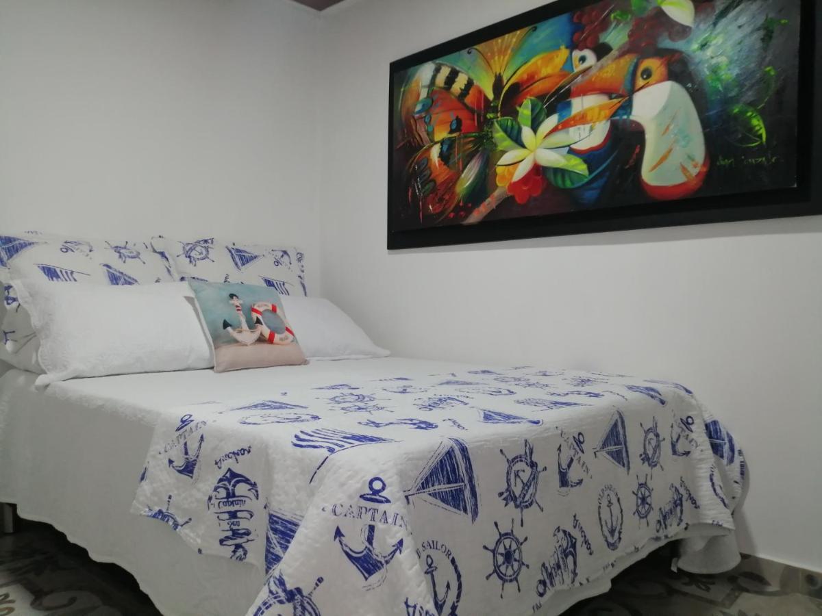 Inn Lenis's House *