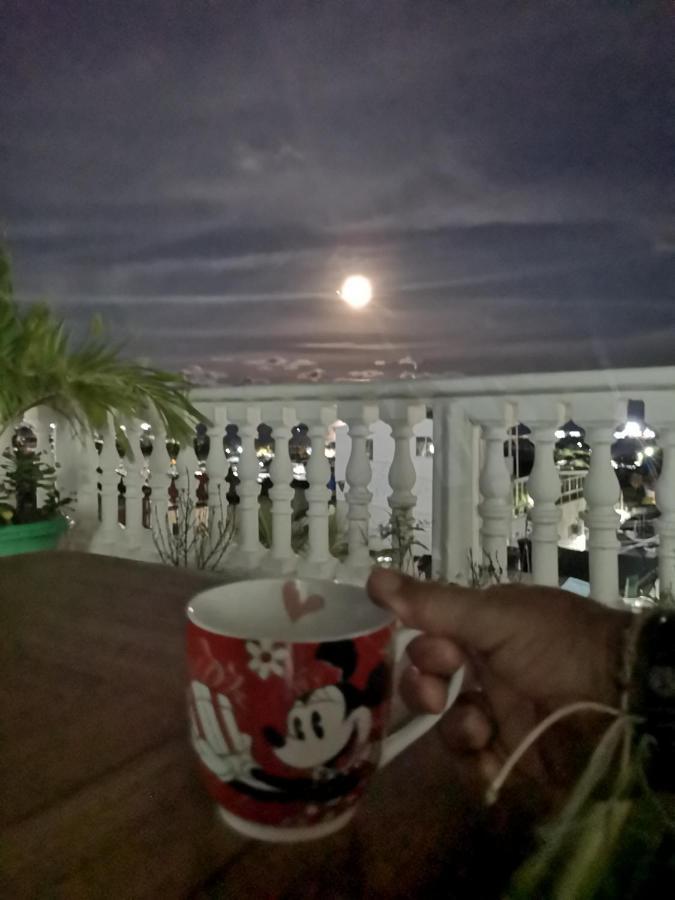 Turísticos Agua Luna Inn
