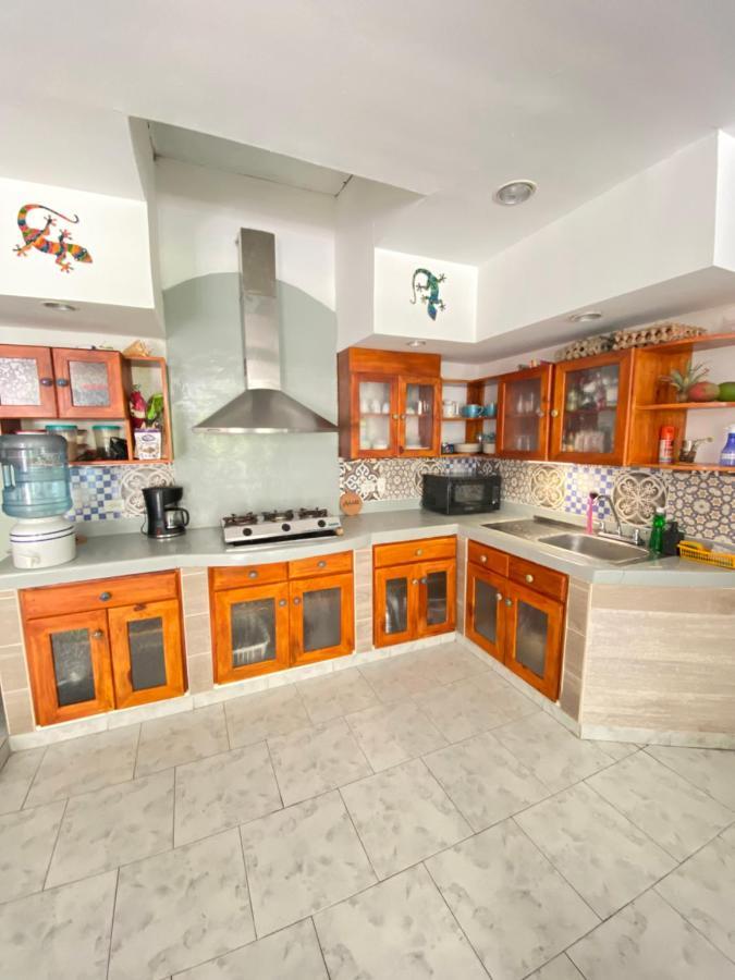 Bed and breakfast Mahalo House - Tu Casa En Isla -