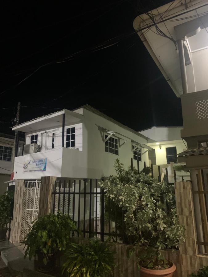 Living * San Andres (San Andres and Providencia Islands)