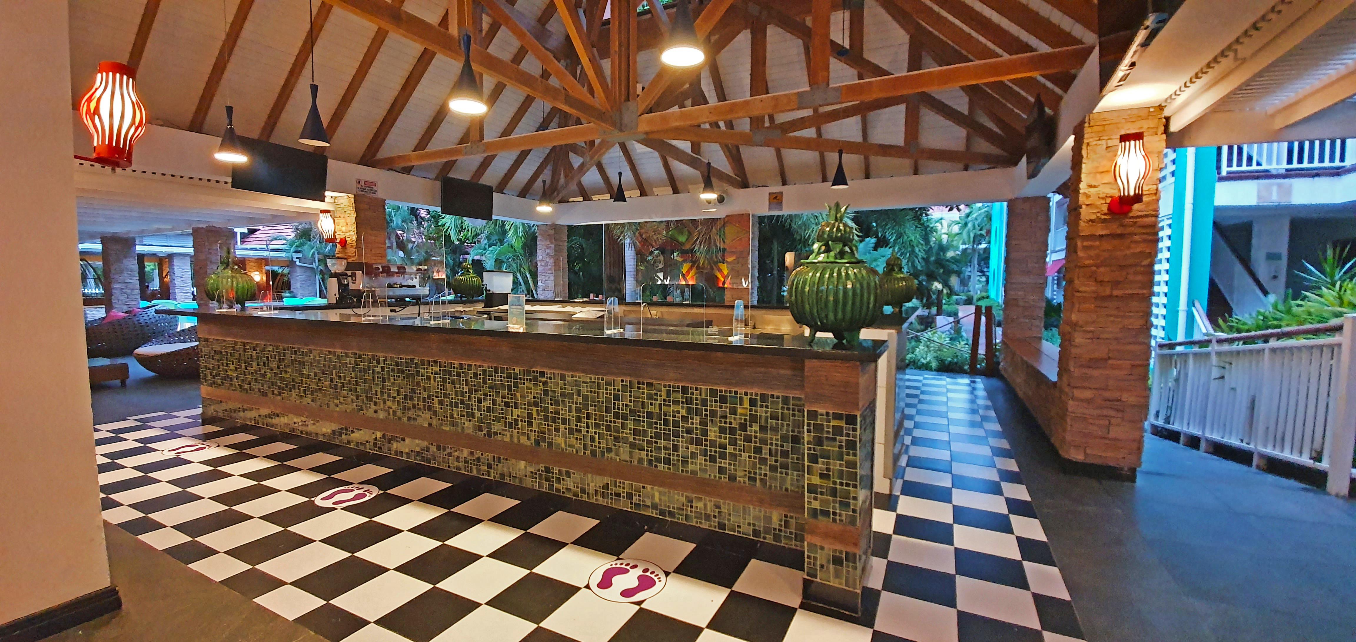 Hotel Decameron Isleño -