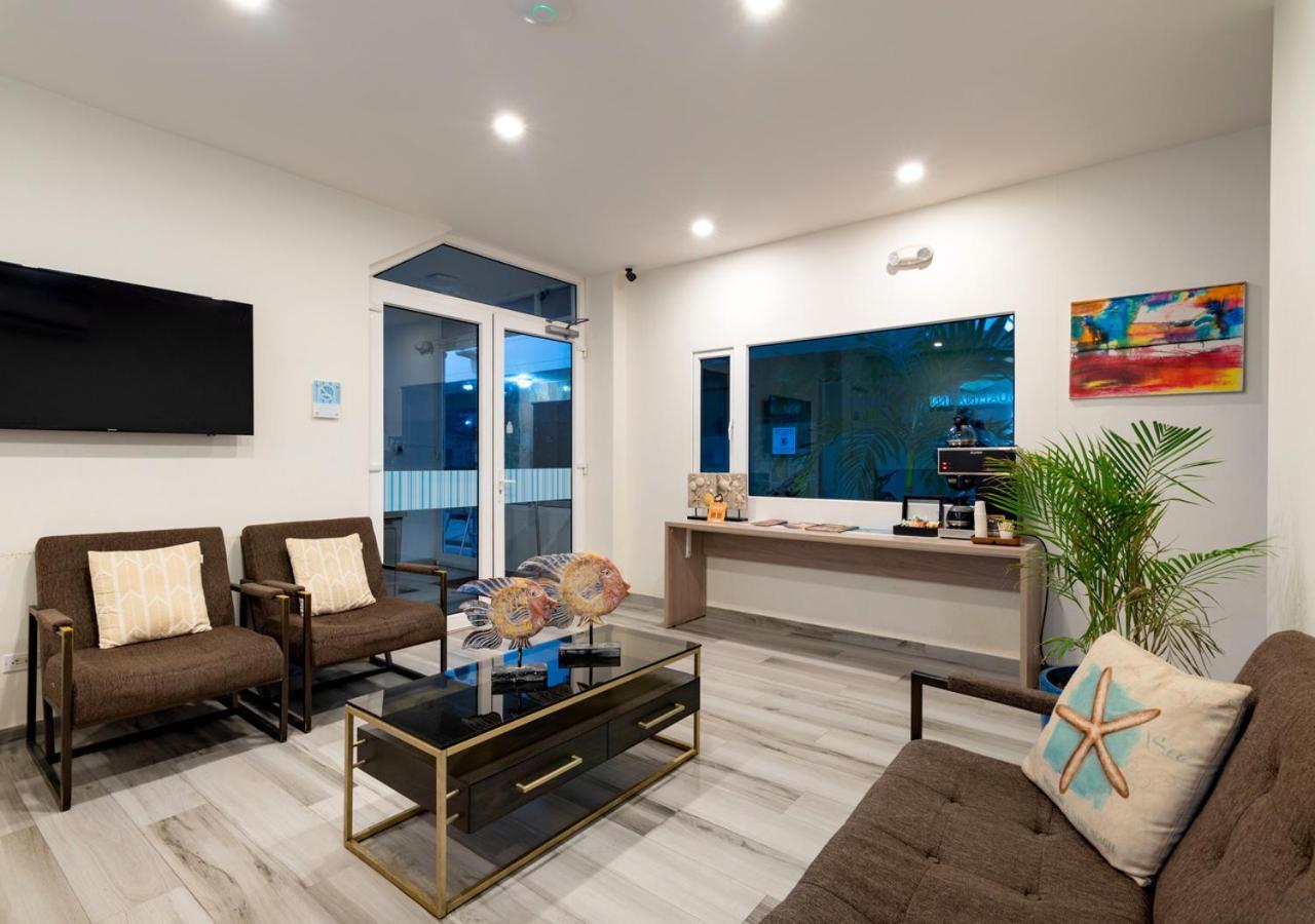 Aqualina 3*