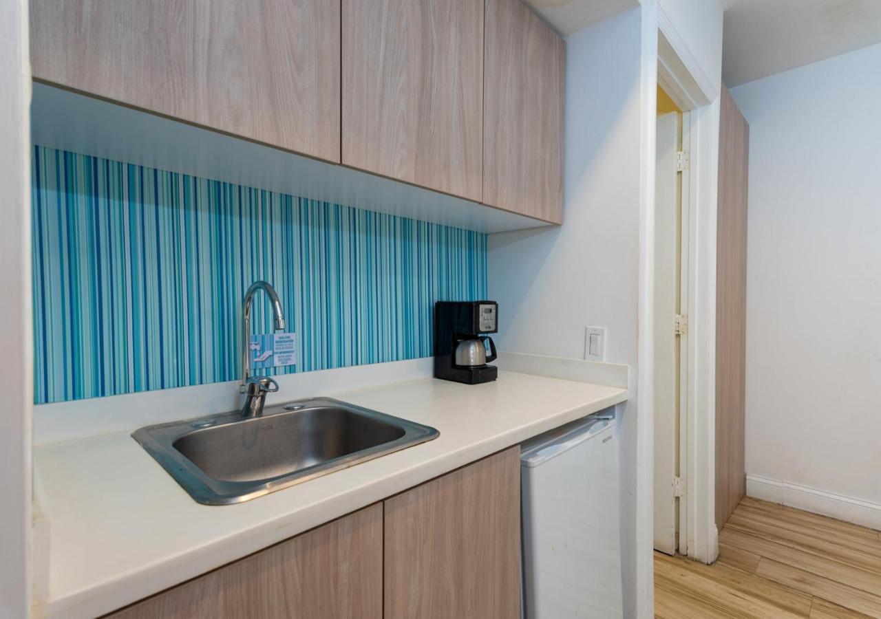 Aqualina 3*