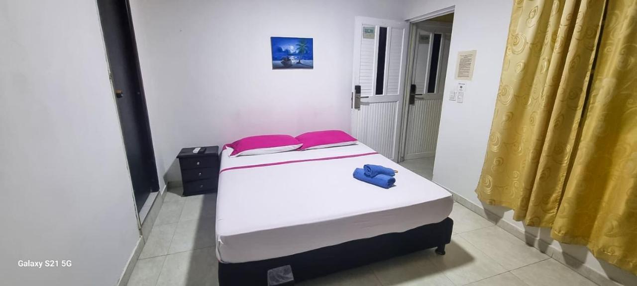 Stingray Inn 2*