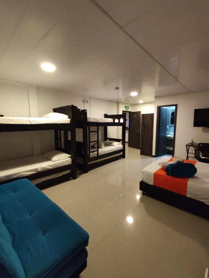 El Galy Su Familiar Hostal *