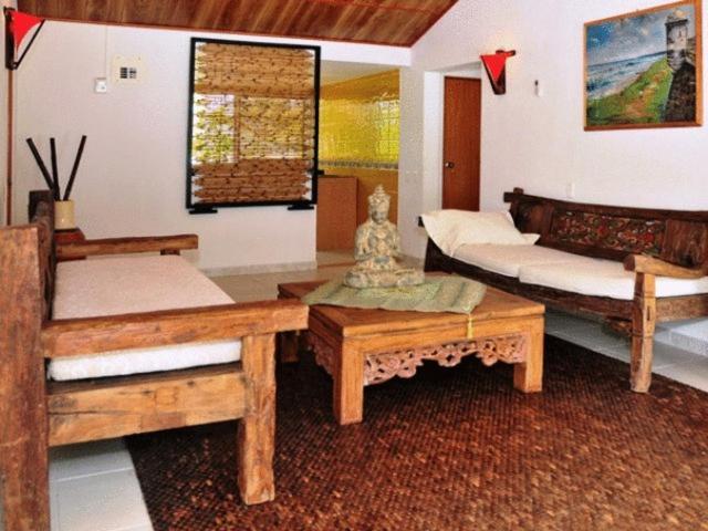 Hotel Playa Tranquilo And Dive Shop