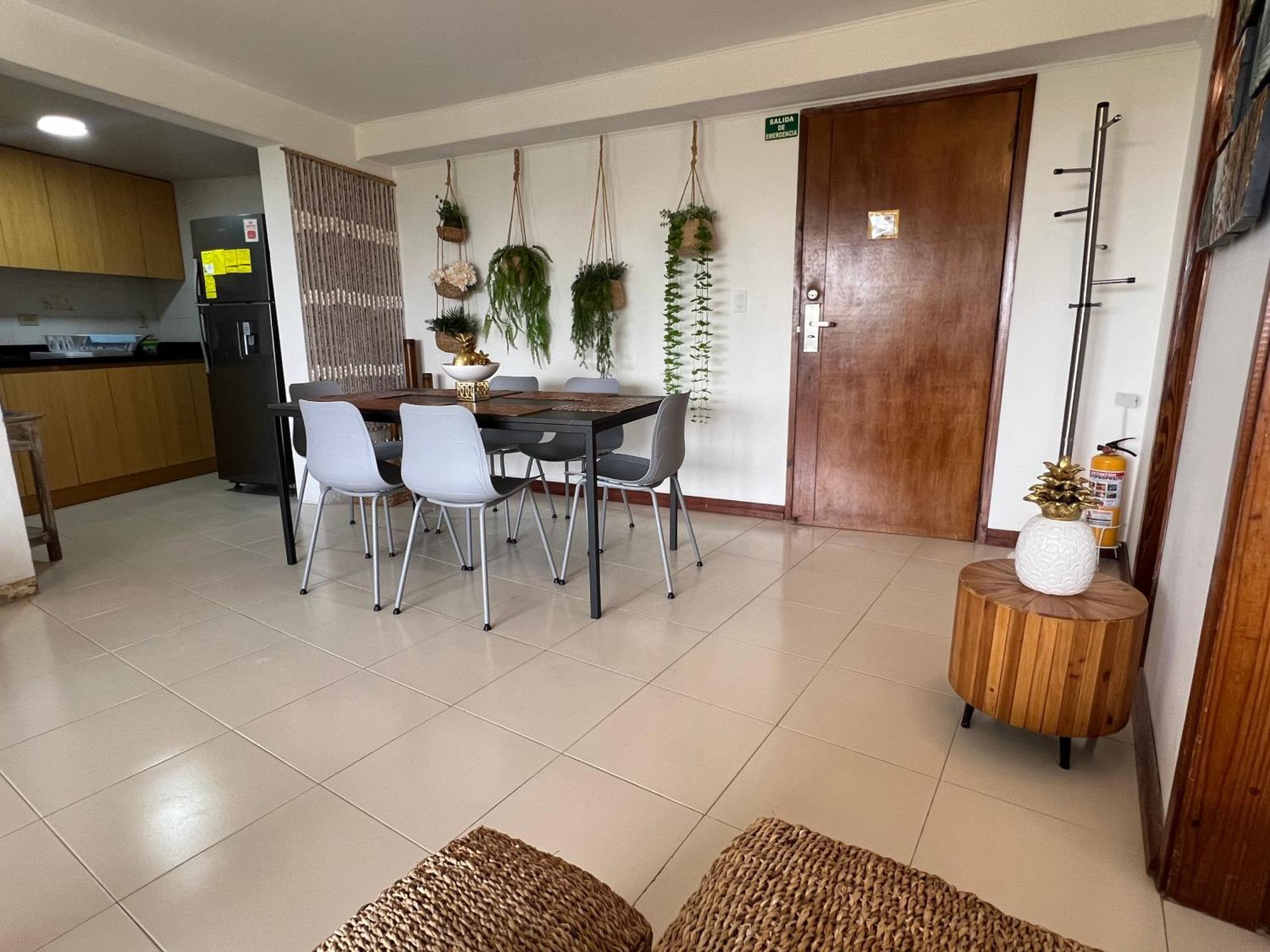 Hansa Reef - Mejor Ubicacion. Apartamento