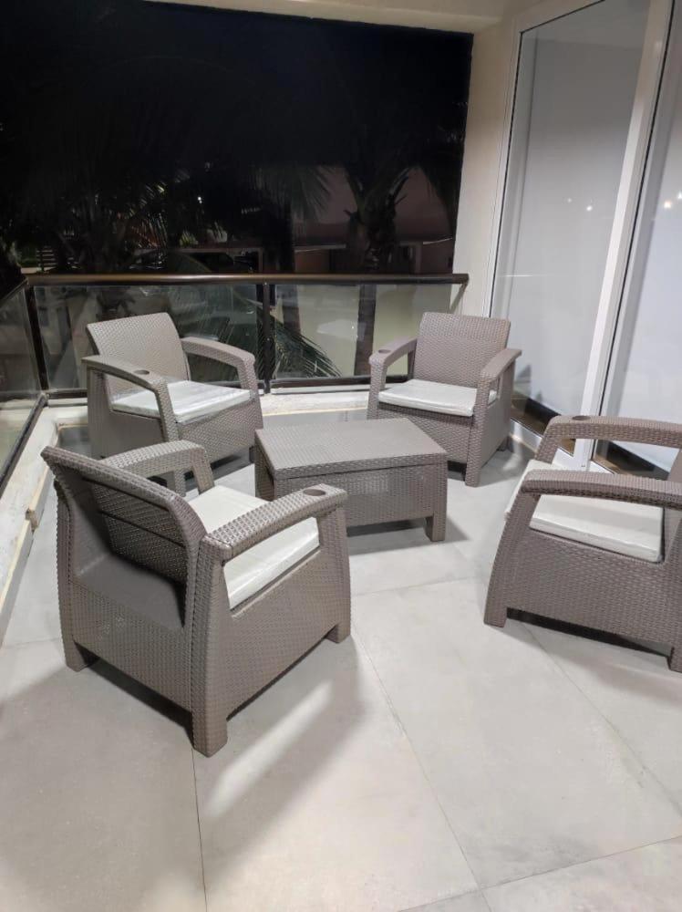 Apartamento Bay Point Frente Al Mar