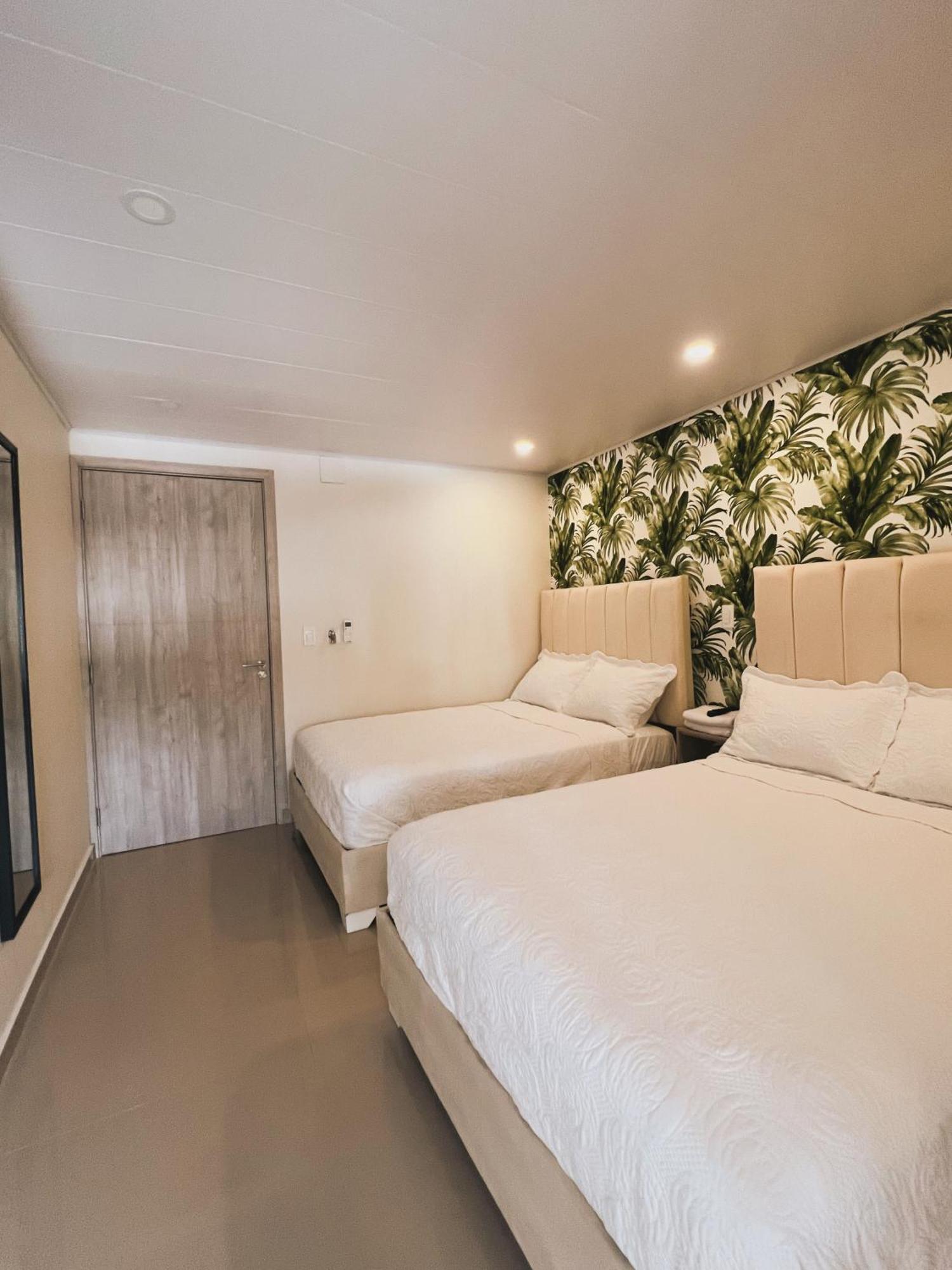 Oasis Hotel 3*