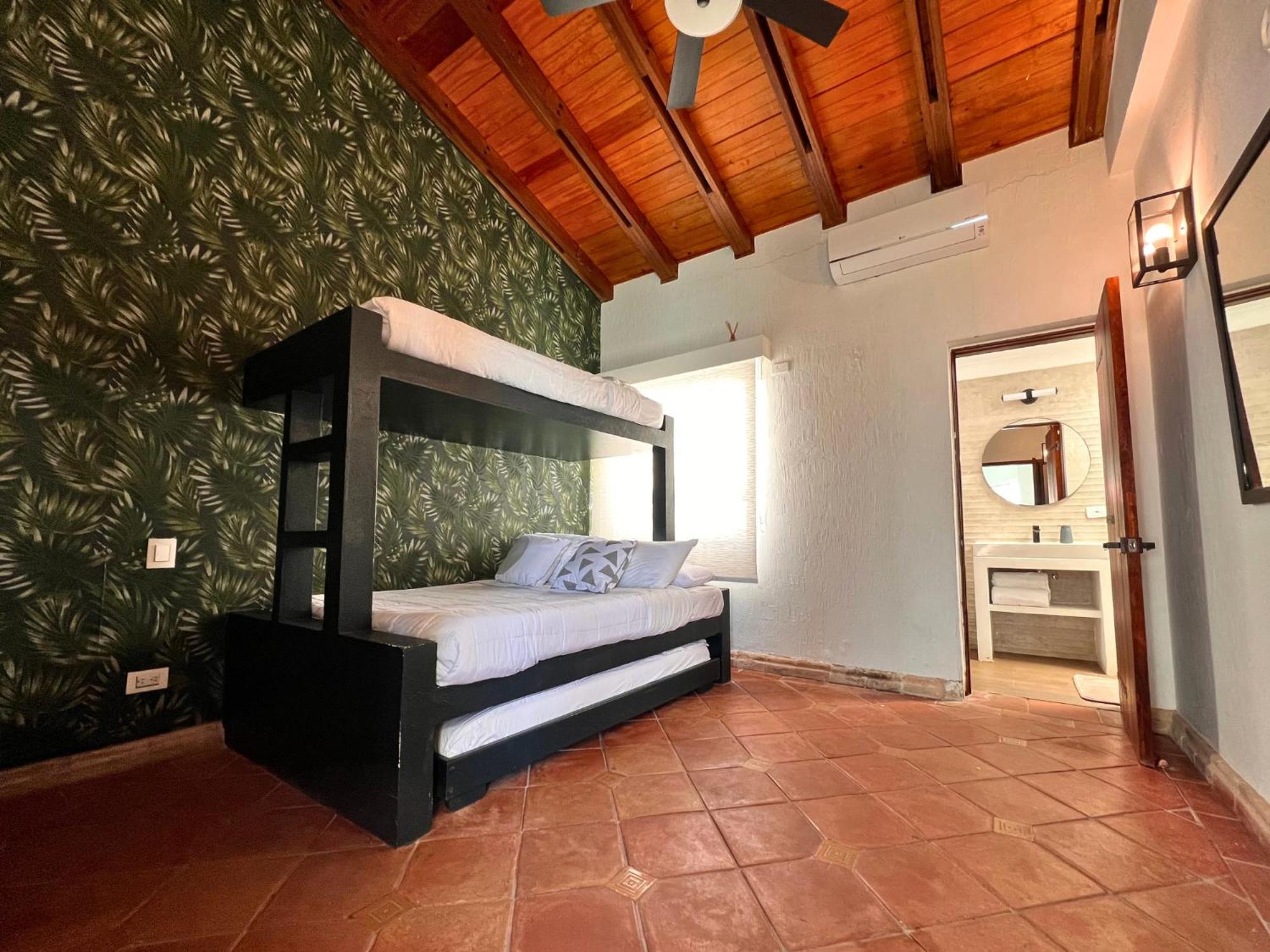 Villa Soundbay House