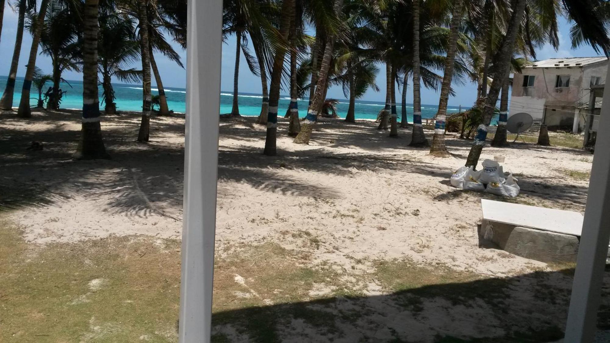 Zippy's Sea View *