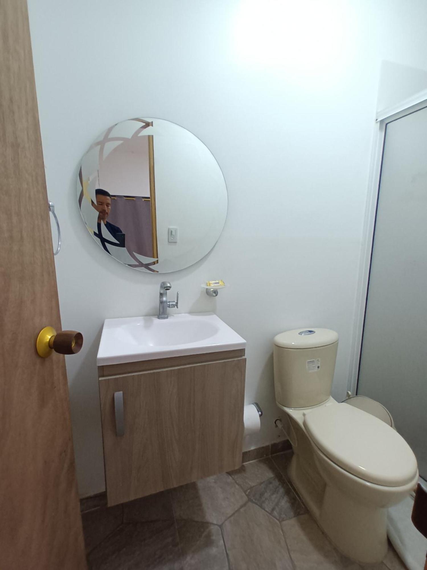 Confortable Y Central Habitacion A 1 Cuadra De La Playa Homestay *