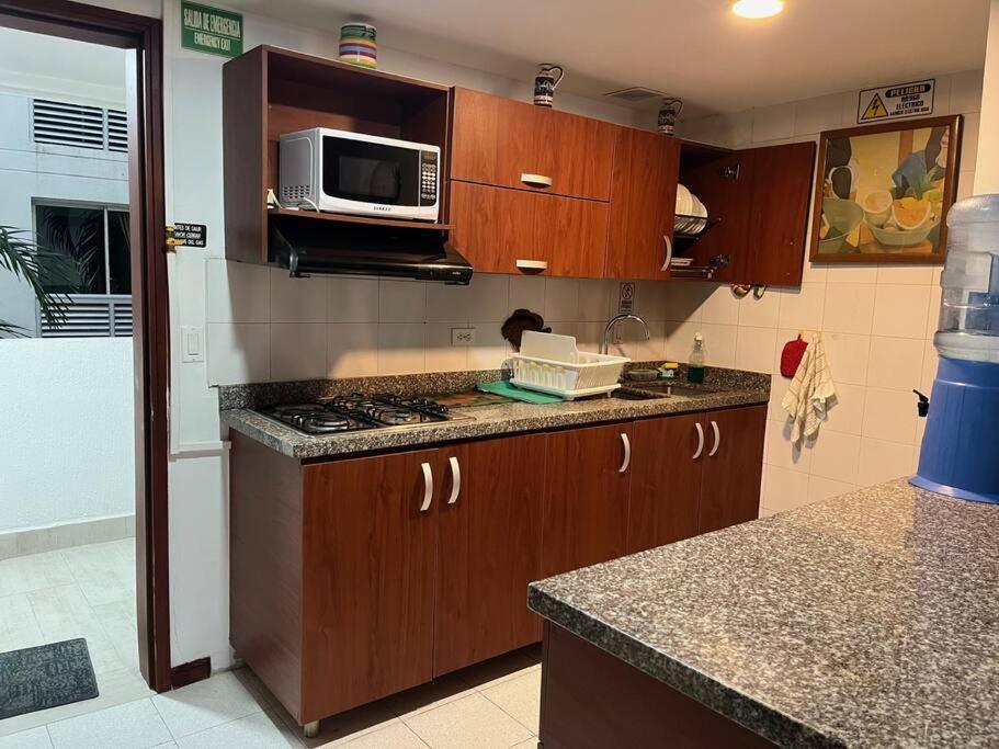 Excelente Apto Con Piscina Apartamento
