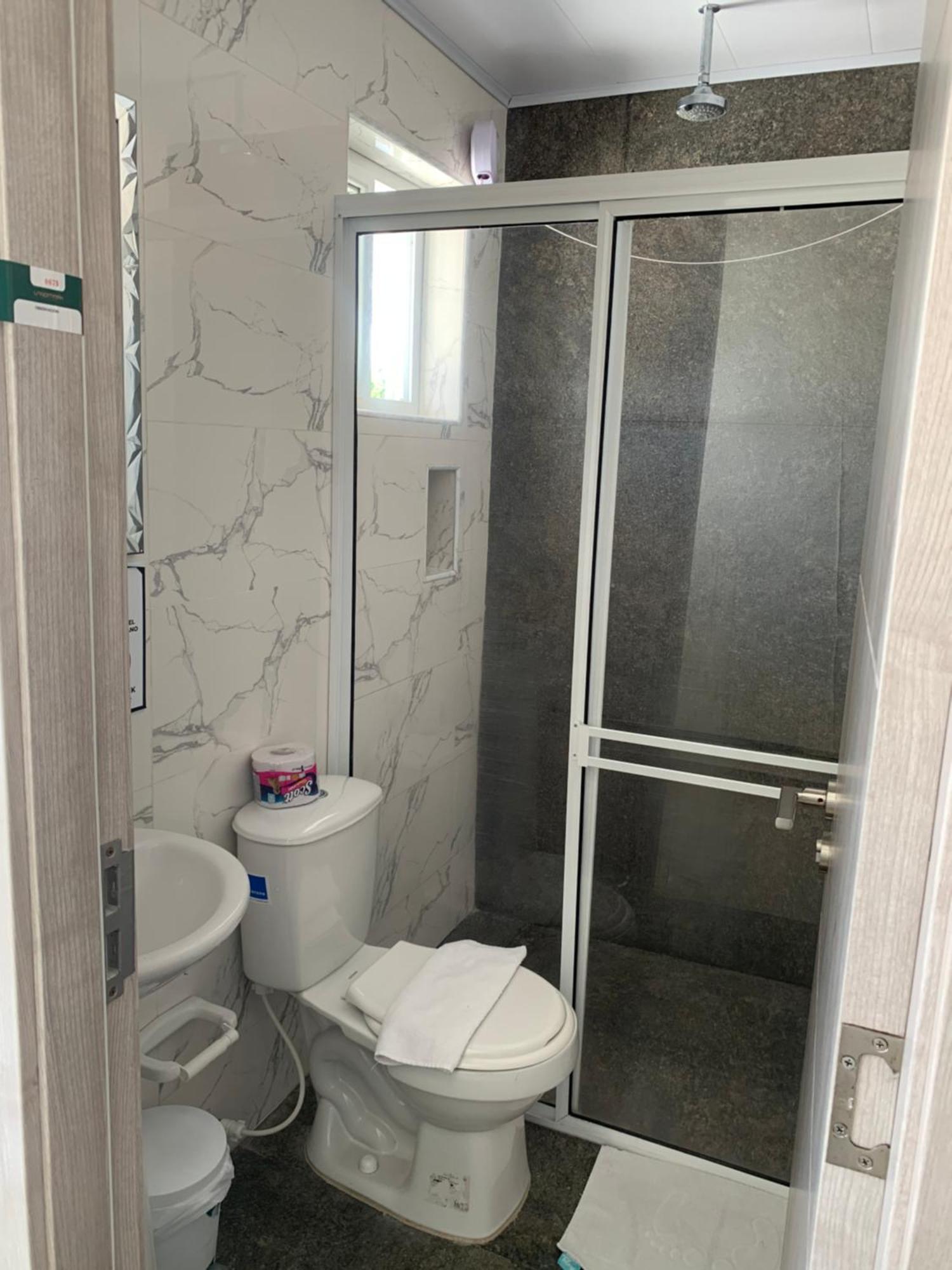 Oasis Hotel 3*
